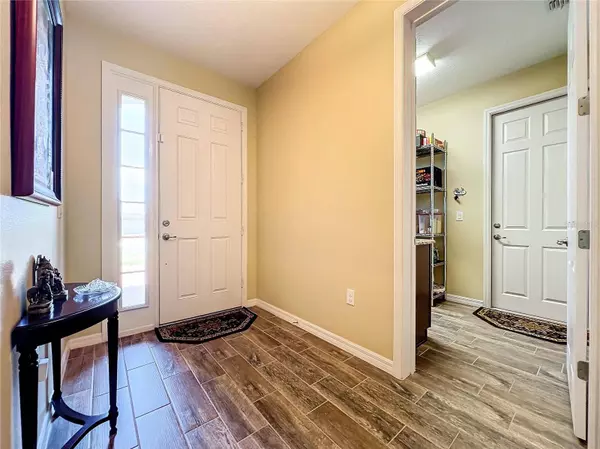 4002 NIGHT HERON DR, Sanford, FL 32773