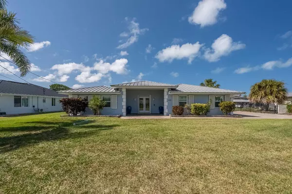 400 Hiawatha, Melbourne Beach, FL 32951