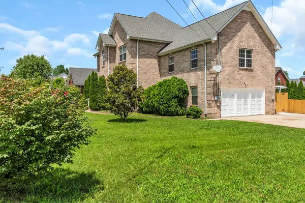 6032 Inglenook Dr, Smyrna, TN 37167