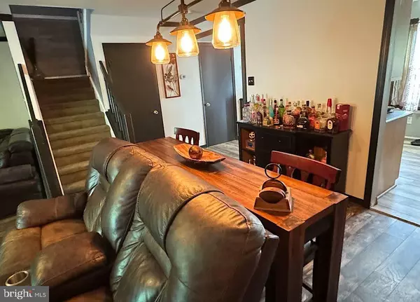 305 ROBERTS, Marlton, NJ 08053