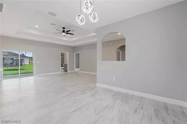 1205 Sunniland BLVD, Lehigh Acres, FL 33971