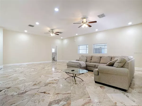 498 SPRING OAKS BLVD, Altamonte Springs, FL 32714