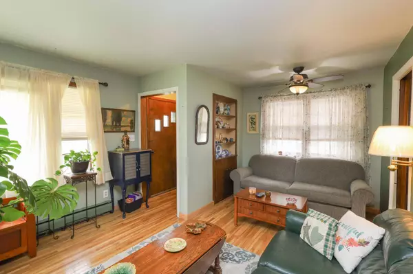 705 Ford AVE, Spring Valley, MN 55975