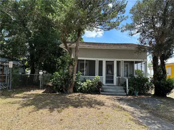 202 SE 3rd ST, Okeechobee, FL 34974