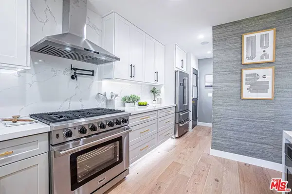 4722 Greenbush AVE, Sherman Oaks, CA 91423