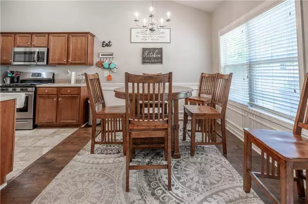 96 Mercer LN, Cartersville, GA 30120