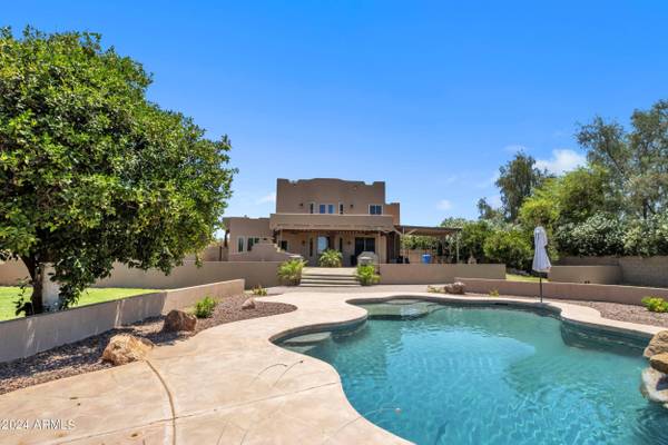 3914 E SUNNYDALE Drive, Queen Creek, AZ 85142