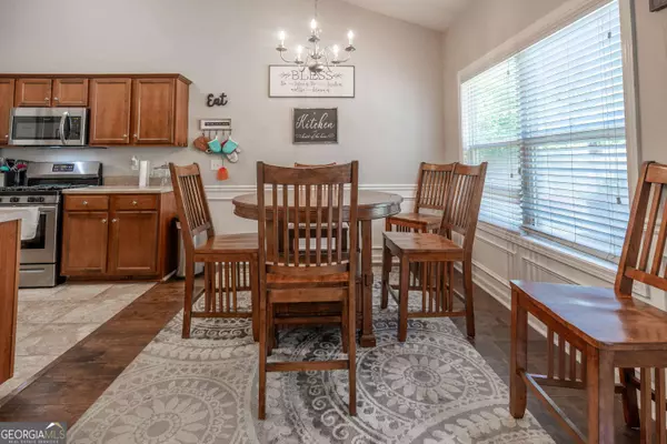 96 Mercer LN, Cartersville, GA 30120