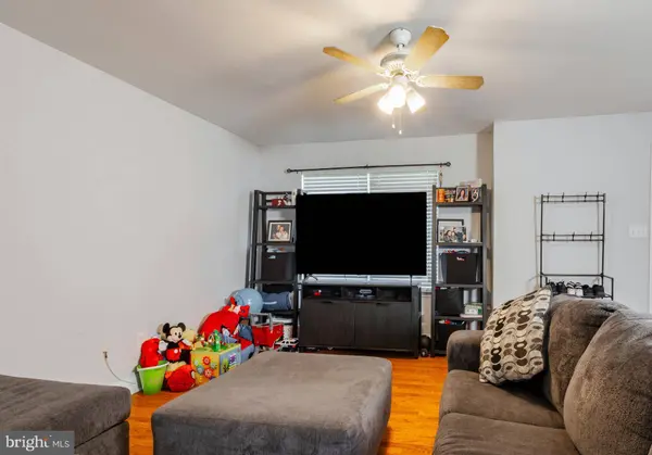 424 BROAD ST, Swedesboro, NJ 08085