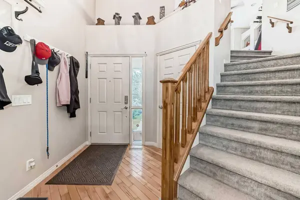 559 Auburn Bay HTS SE, Calgary, AB T3M 1L1