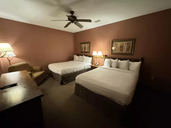 350 E Hiawatha Drive #202, Wisconsin Dells, WI 53965