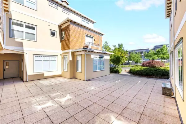 622 Fair Oaks Ct, Ashland, OR 97520