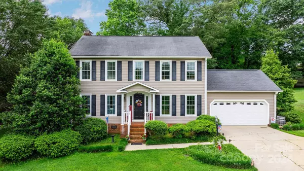 880 37th AVE NE, Hickory, NC 28601