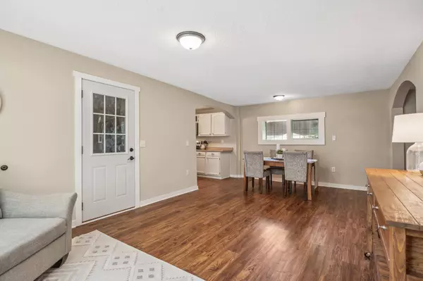 432 Point Douglas RD S, Saint Paul, MN 55119