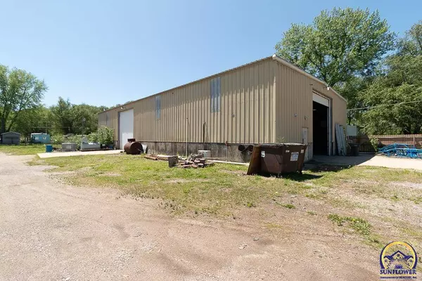 133 NW Reo ST, Topeka, KS 66617