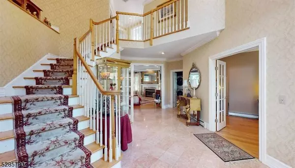 5 Manor Dr, Sparta Twp., NJ 07871