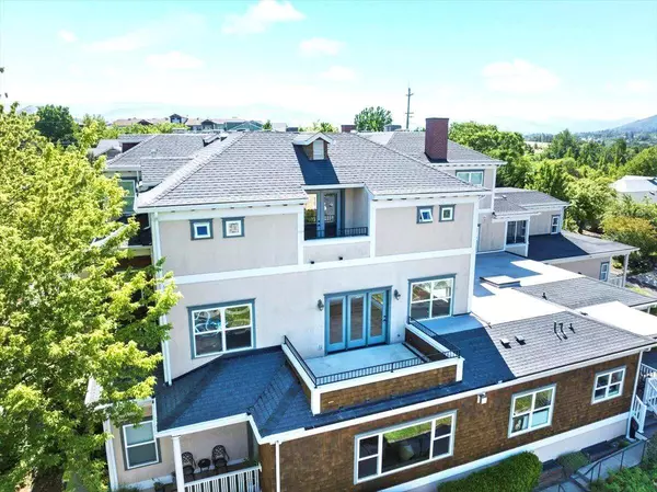 622 Fair Oaks Ct, Ashland, OR 97520