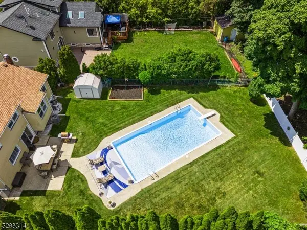 71 Rutgers Pl, Clifton City, NJ 07013