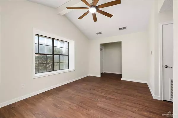 1124 Redbud AVE, Mcallen, TX 78504