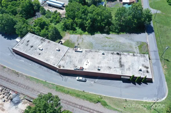 1026 Main AVE, Hickory, NC 28602