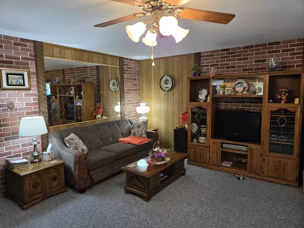 15211 Hamlin AVE, Midlothian, IL 60445