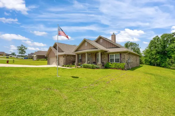 6085 Walk Along Way Way, Crestview, FL 32536