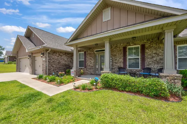 6085 Walk Along Way Way, Crestview, FL 32536