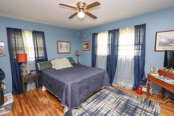 705 Ford AVE, Spring Valley, MN 55975