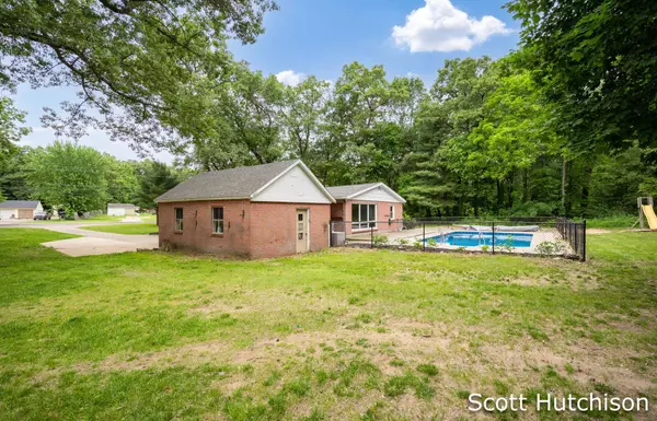 13163 Old 14 Mile NE Road, Greenville, MI 48838