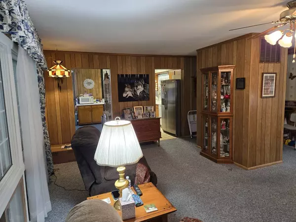 15211 Hamlin AVE, Midlothian, IL 60445