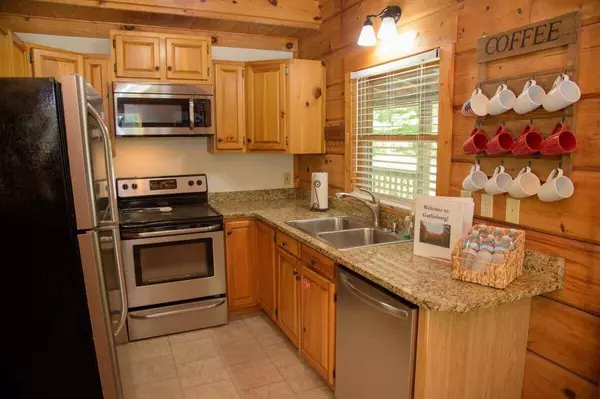 510 Houser RD, Gatlinburg, TN 37738