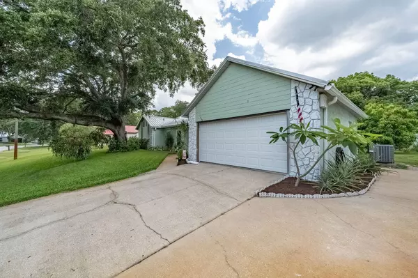 1763 Ayshire DR, Titusville, FL 32796