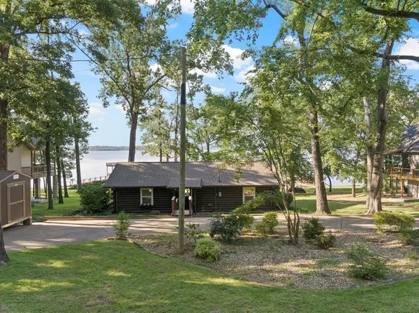 142 County Road 2339, Pittsburg, TX 75686