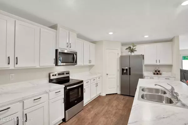 2088 DENTON TRCE, Green Cove Springs, FL 32043