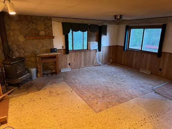 53307 Cloverdale RD, Sandstone, MN 55072