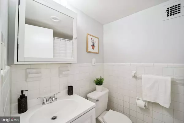 2800 WISCONSIN AVE NW #502, Washington, DC 20007