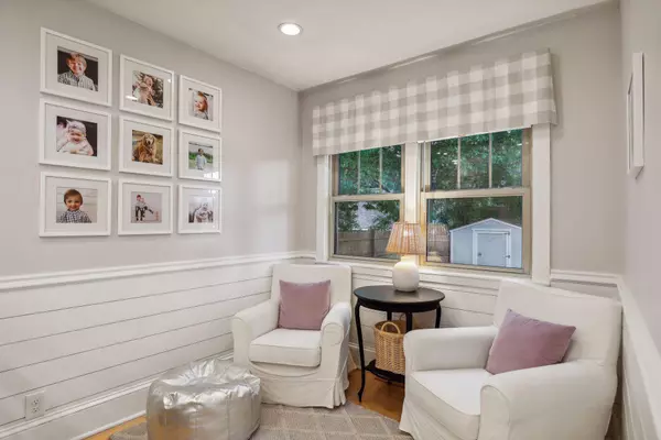 209 7th AVE N, Hopkins, MN 55343