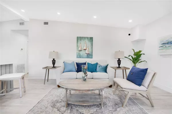 801 SE 15TH ST, Stuart, FL 34994