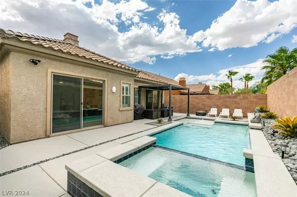 1016 Viale Placenza Place, Henderson, NV 89011