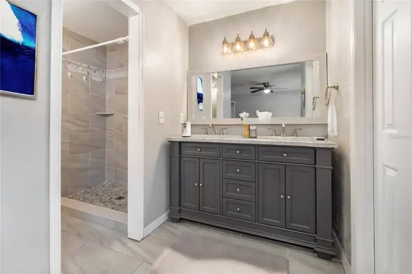 1037 MANCHESTER CIR, Winter Park, FL 32792