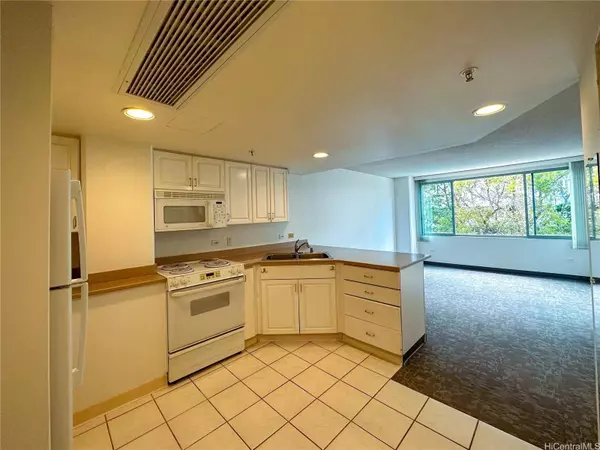 1314 Kalakaua Avenue #305, Honolulu, HI 96826
