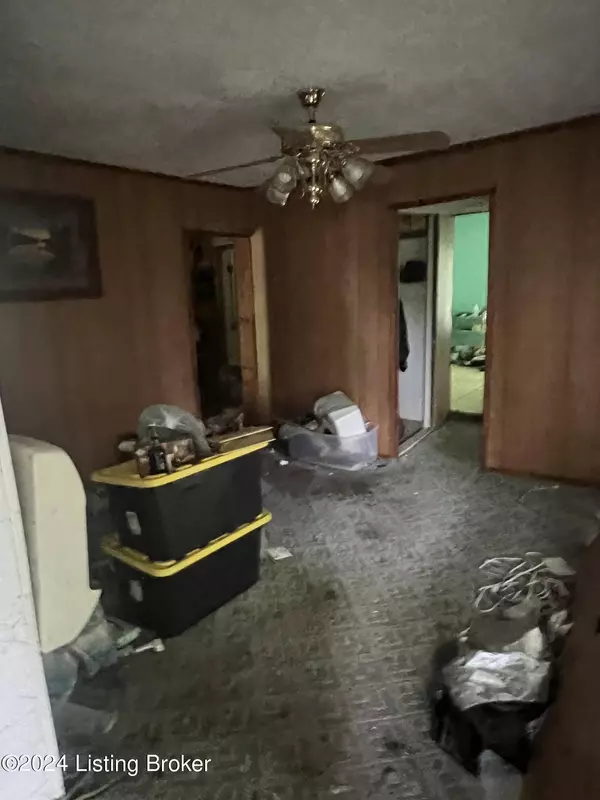 208 Stevens Ln, Taylorsville, KY 40071