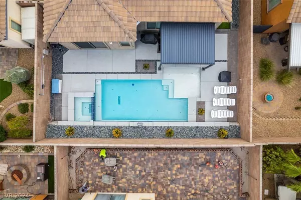 1016 Viale Placenza Place, Henderson, NV 89011