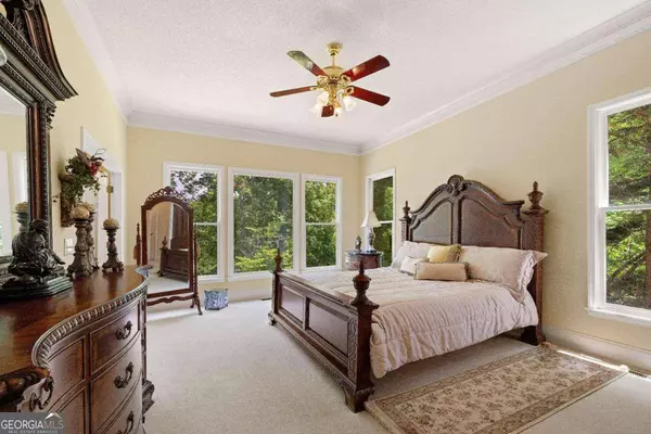 6545 Bryant DR, Gainesville, GA 30506