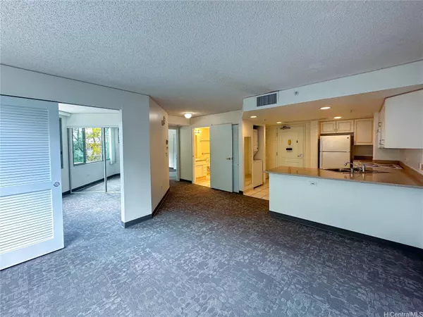 1314 Kalakaua Avenue #305, Honolulu, HI 96826