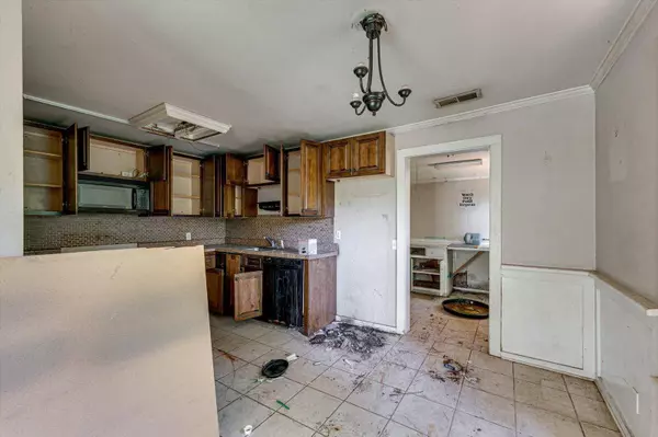 3745 Bonny Oaks Dr, Chattanooga, TN 37406