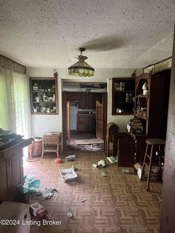 208 Stevens Ln, Taylorsville, KY 40071