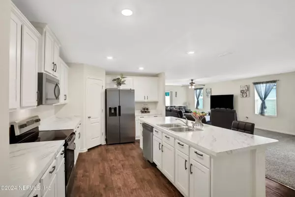 2088 DENTON TRCE, Green Cove Springs, FL 32043