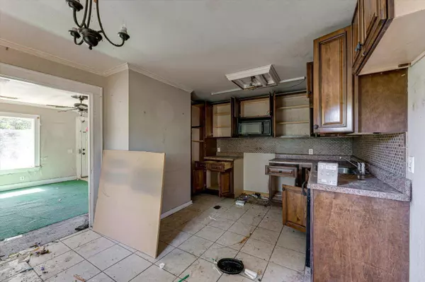 3745 Bonny Oaks Dr, Chattanooga, TN 37406