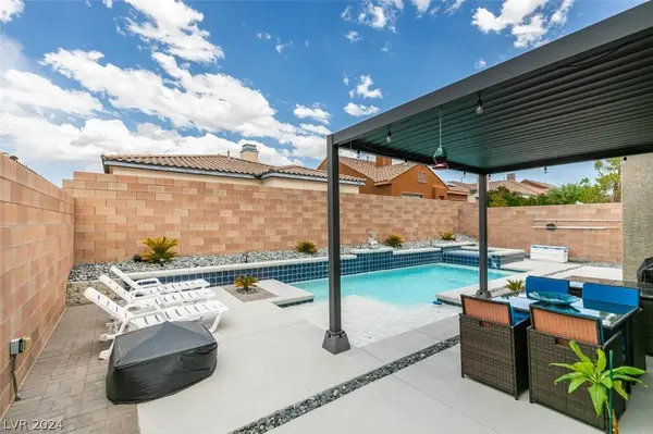 1016 Viale Placenza Place, Henderson, NV 89011